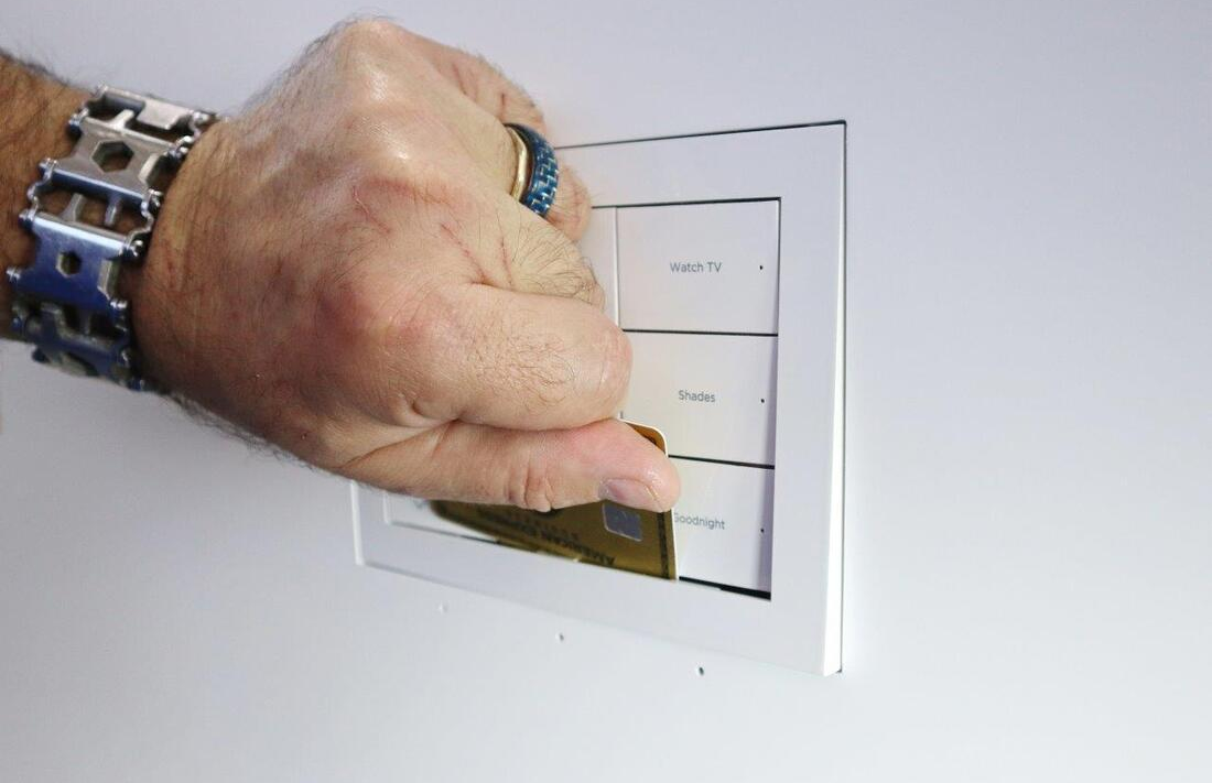 Wall-Smart 007-1NA34 In-Wall Flush Adapter / Depth Calibration / Paintable / 3-Gang LUX - Image 5