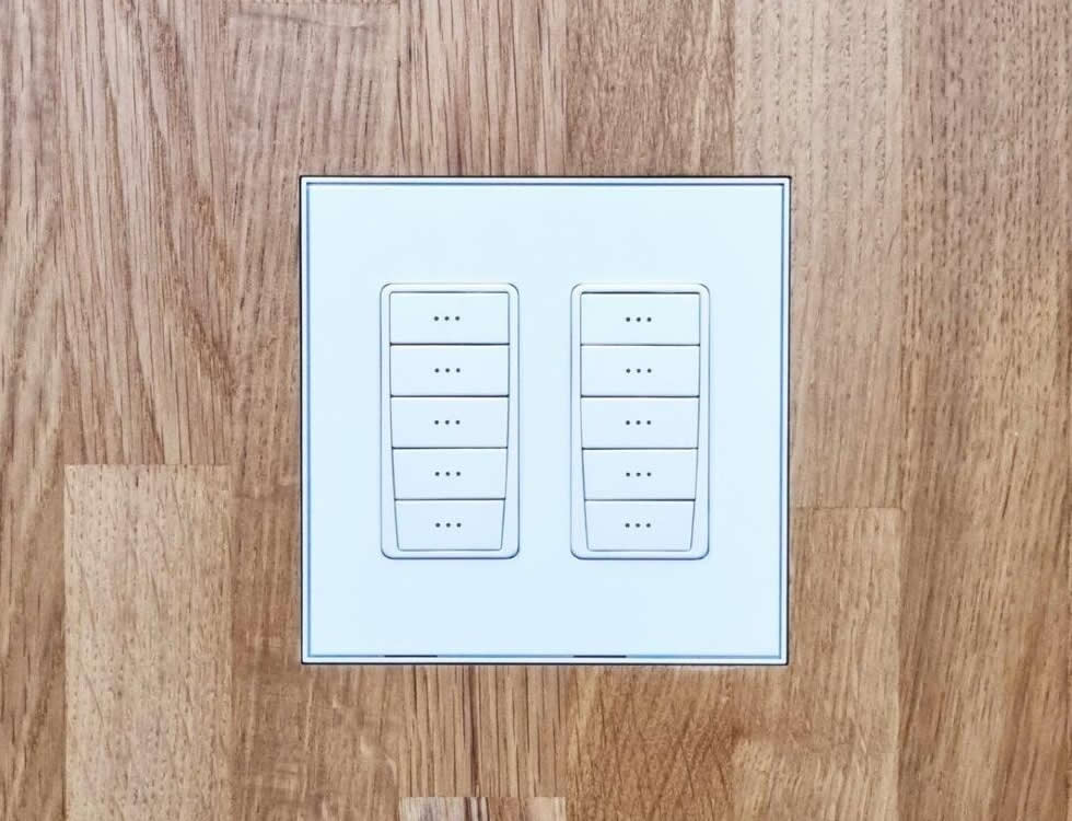Wall-Smart 033-1-917 Flush In-Wall Adapter 2G Keypad / Depth Calibration / Spacer