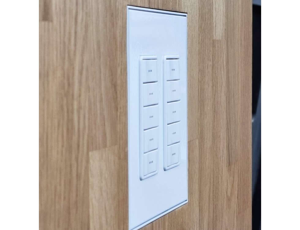 Wall-Smart 033-1-917 Flush In-Wall Adapter 2G Keypad / Depth Calibration / Spacer - Image 2
