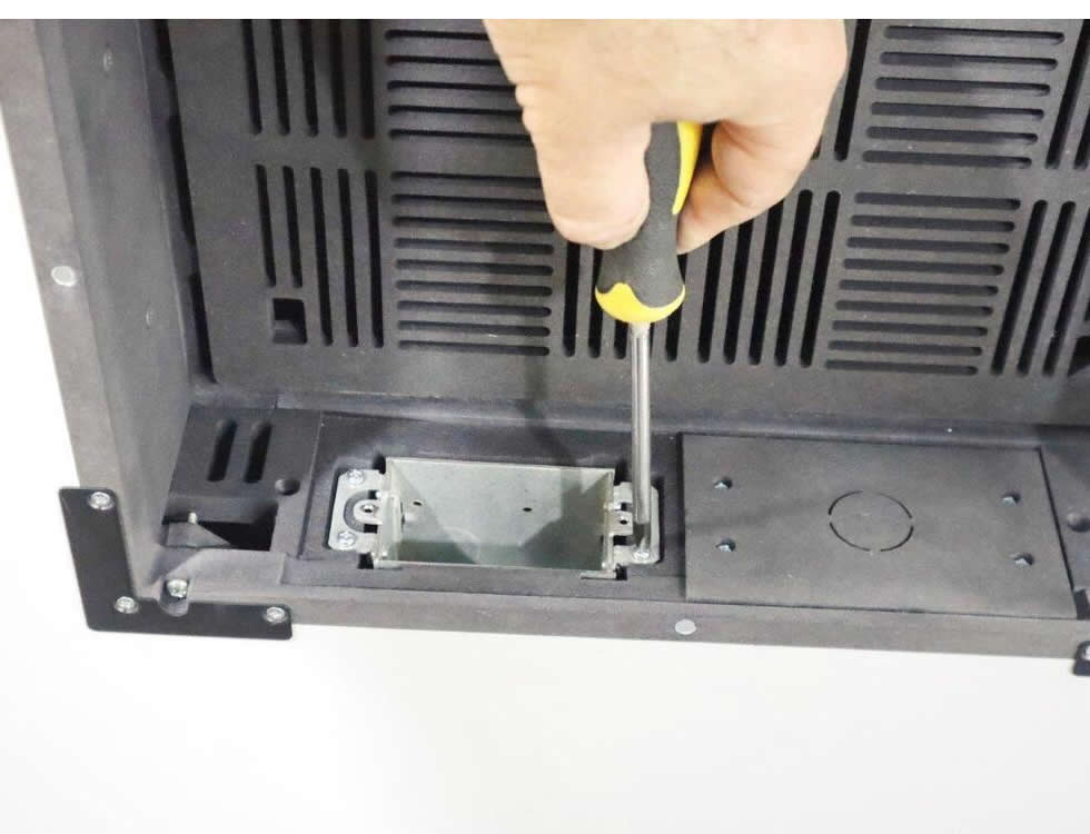 Wall-Smart 083-1-967 In-Wall Retrofit L Adapter / Nearly Flush 4mm Cover / Magnetic Cover / Fits 410x335x84mm - Image 4