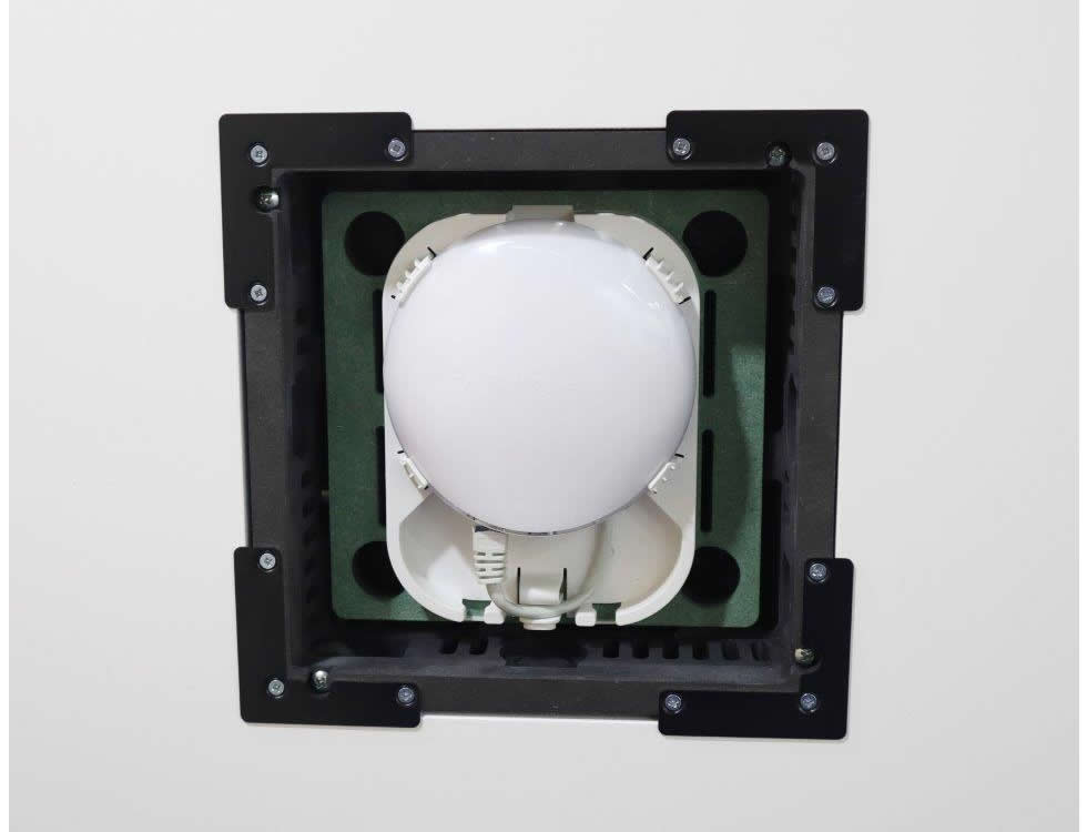 Wall-Smart 083-1-982 Nearly Flush In-Wall Adapter / Magnetic Cover / Holds Devices up to 174x174x44mm - Image 6
