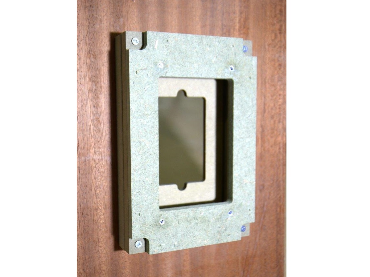 Wall-Smart 10-01-434 Solid Surface Adapter For Savant ITP-E5500 5.5 inch Screen - Image 4